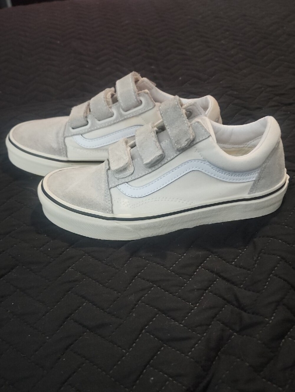 Vans Kids Light Gray Suede Velcro Sneakers - Picture 2 of 10